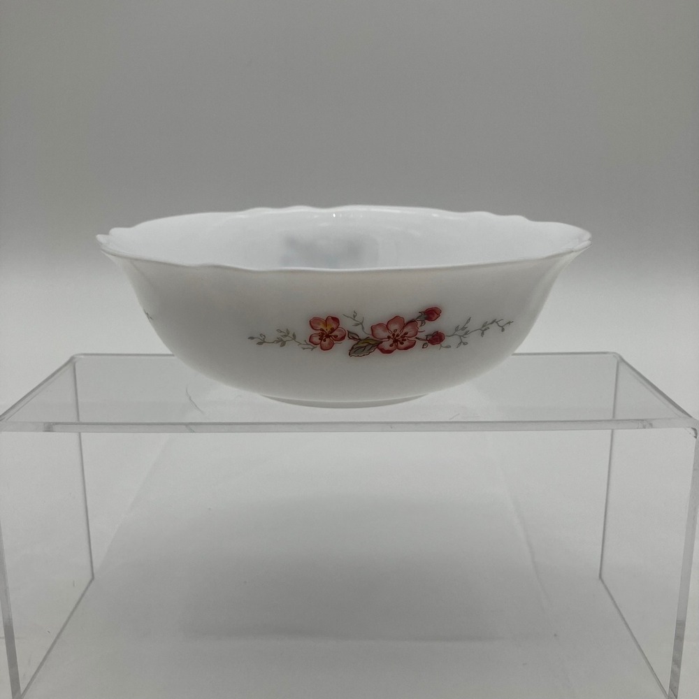 Arcopal France Bowl 6.5" White Pink Floral Scalloped Rim Vintage